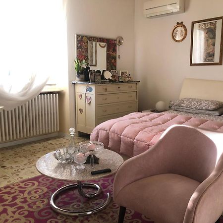 B & B Da Giusy Корте Франка Экстерьер фото